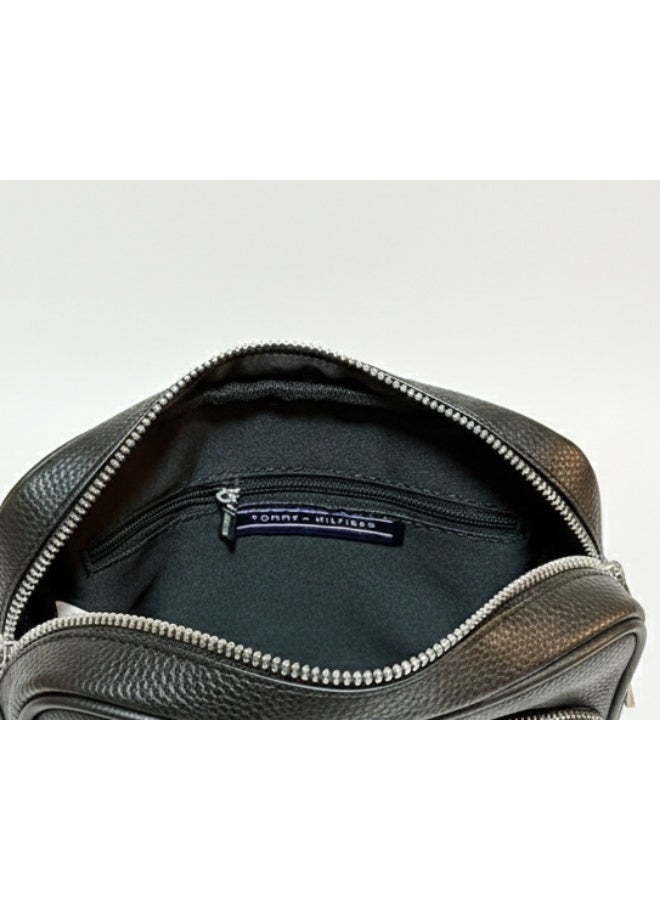 Hilfiger Denim Tommy Hilfiger Essential Mini Reporter Bag - Black - Image 4